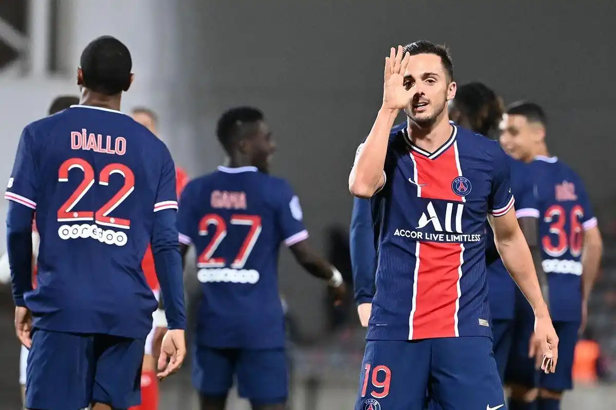 巴黎圣日耳曼绝杀波尔图,范戴克扑点救主西甲的简单介绍 巴黎圣日耳曼绝杀波尔图,范戴克扑点救主西甲的简单介绍